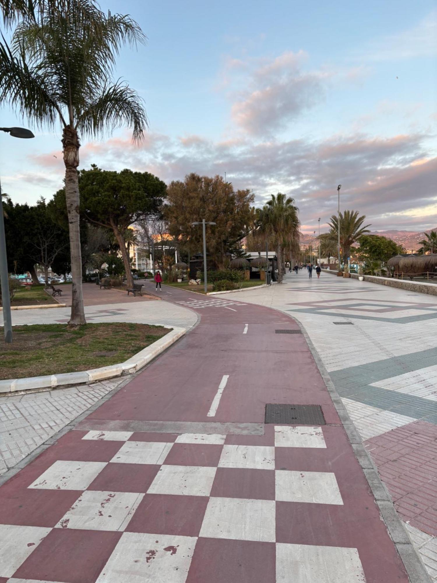 Estudio En Torre Del Mar A 3 Minutos Andando De La Playa Экстерьер фото