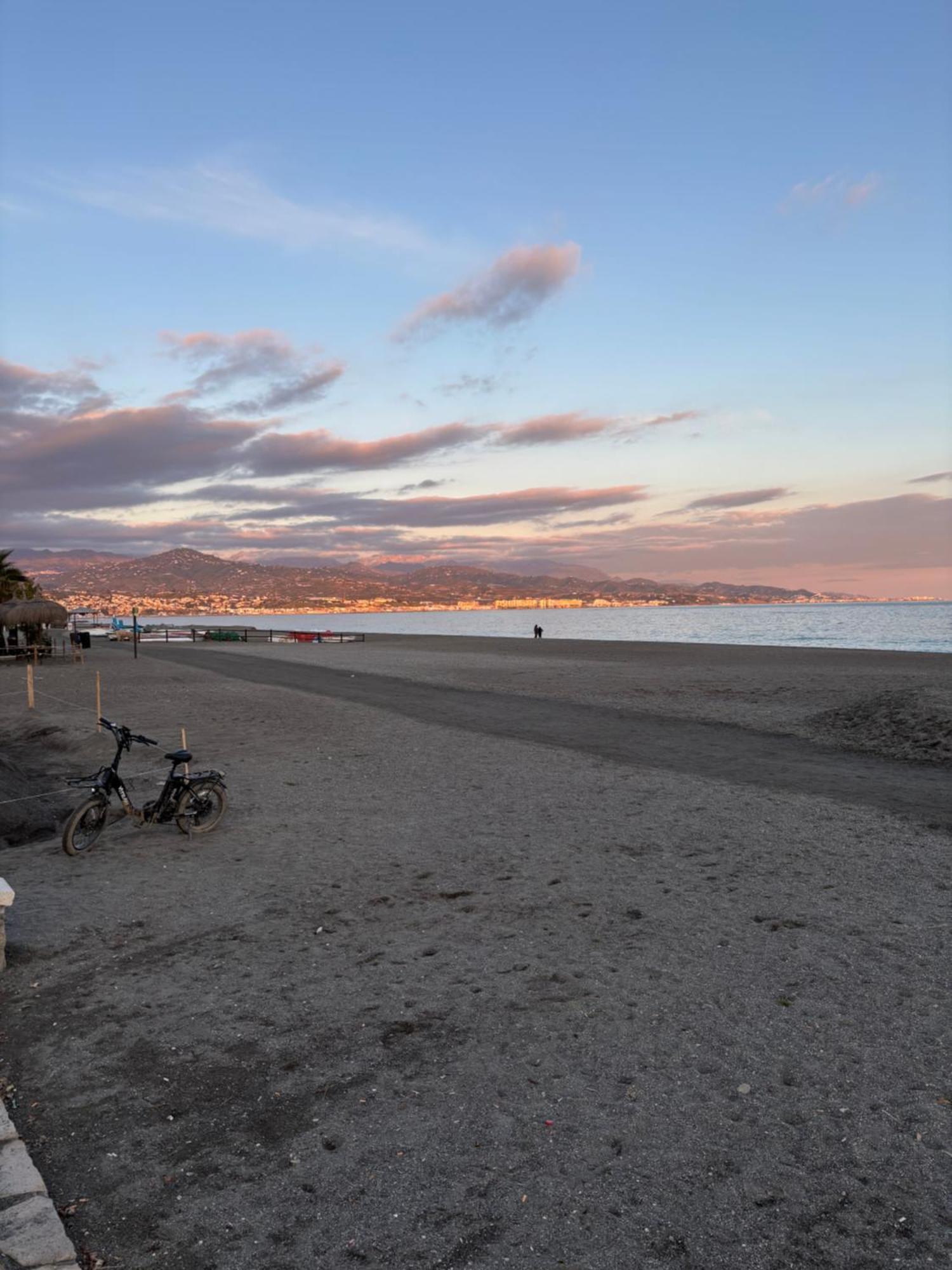 Estudio En Torre Del Mar A 3 Minutos Andando De La Playa Экстерьер фото